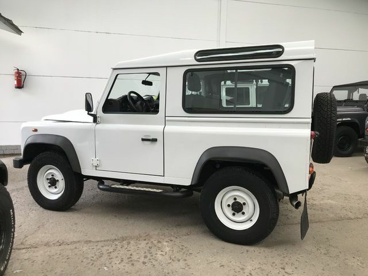 Foto Land-Rover Defender 5