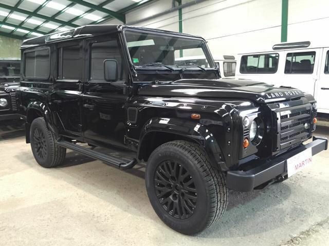 Foto Land-Rover Defender 2