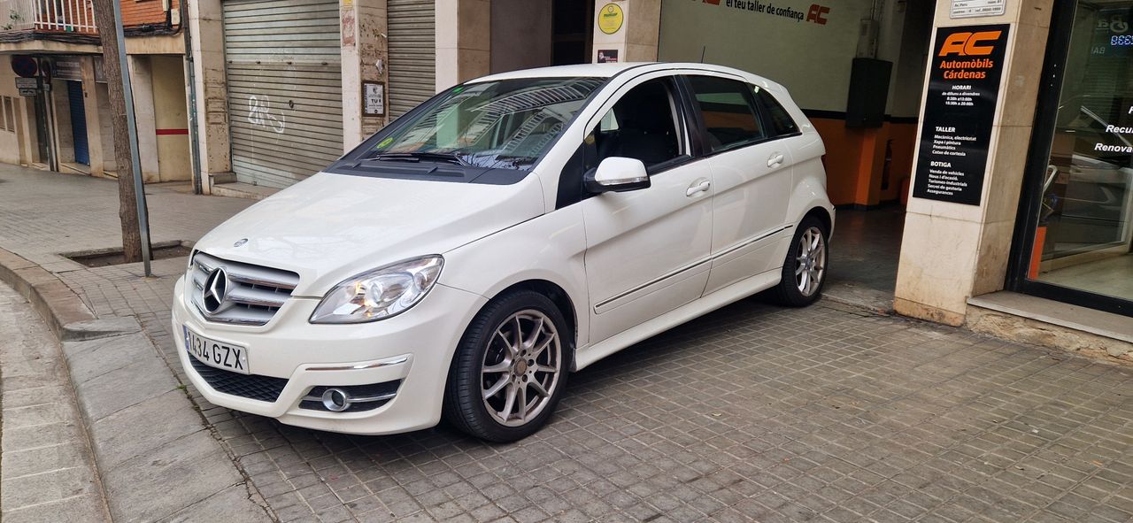 Foto Mercedes-Benz Clase B 3