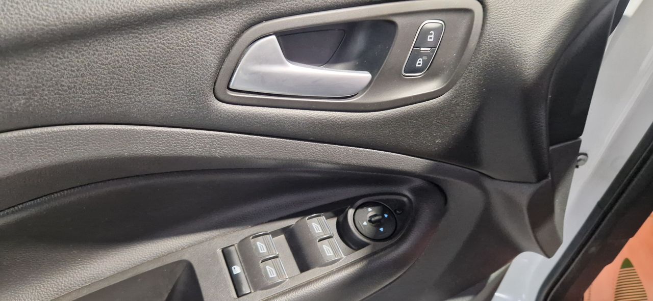 Foto Ford Kuga 10