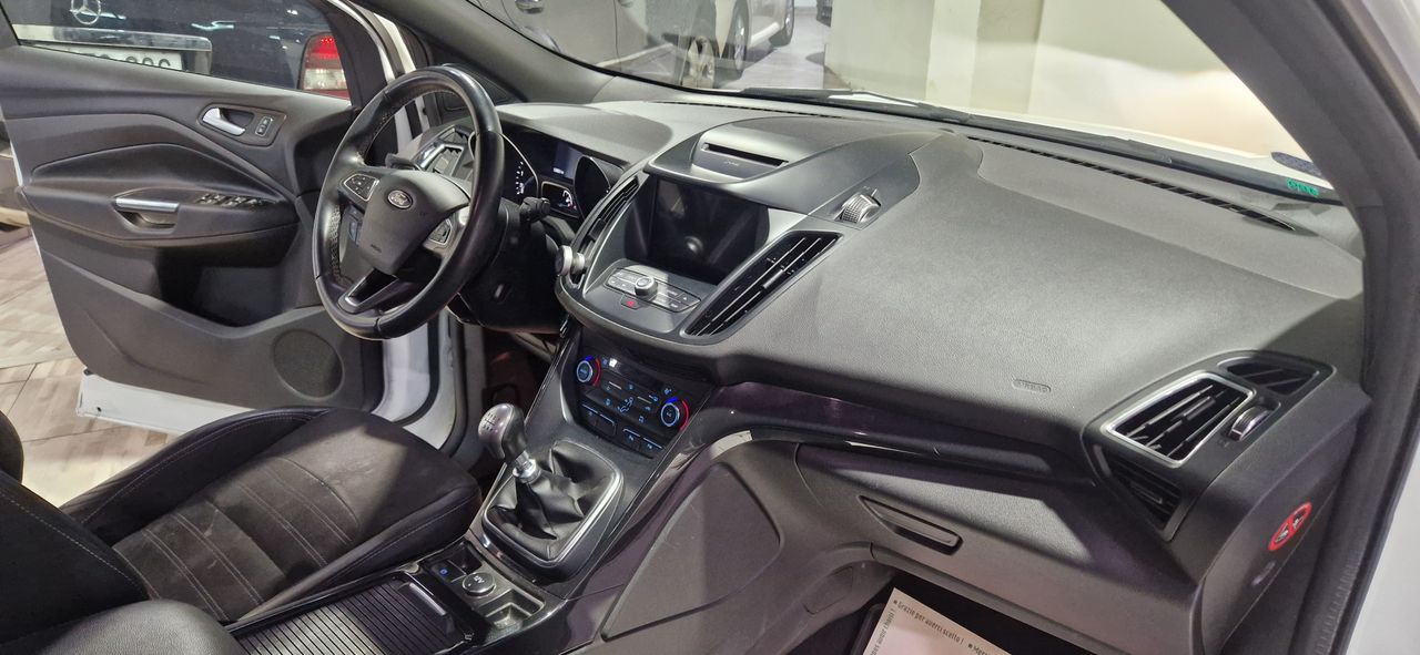 Foto Ford Kuga 21