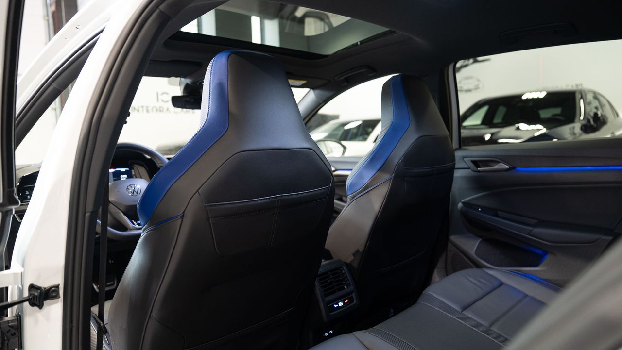 Foto Volkswagen Golf 26
