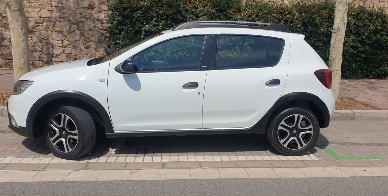 Foto Dacia Sandero 12
