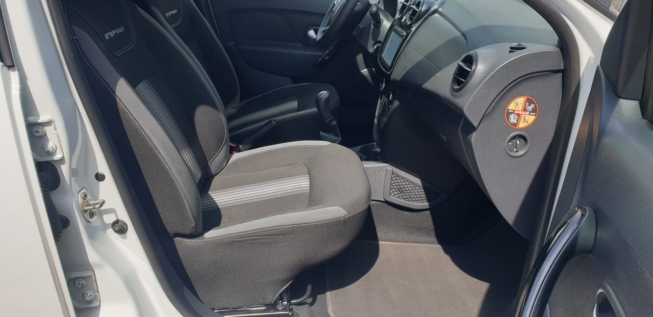 Foto Dacia Sandero 15