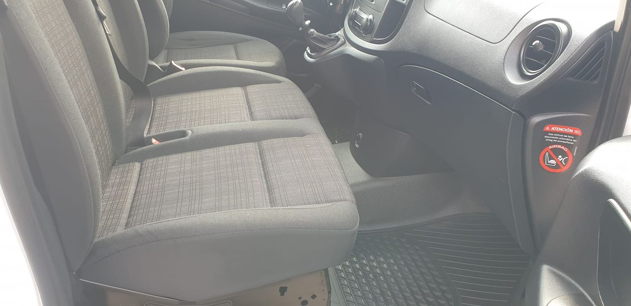 Foto Mercedes-Benz Vito 16