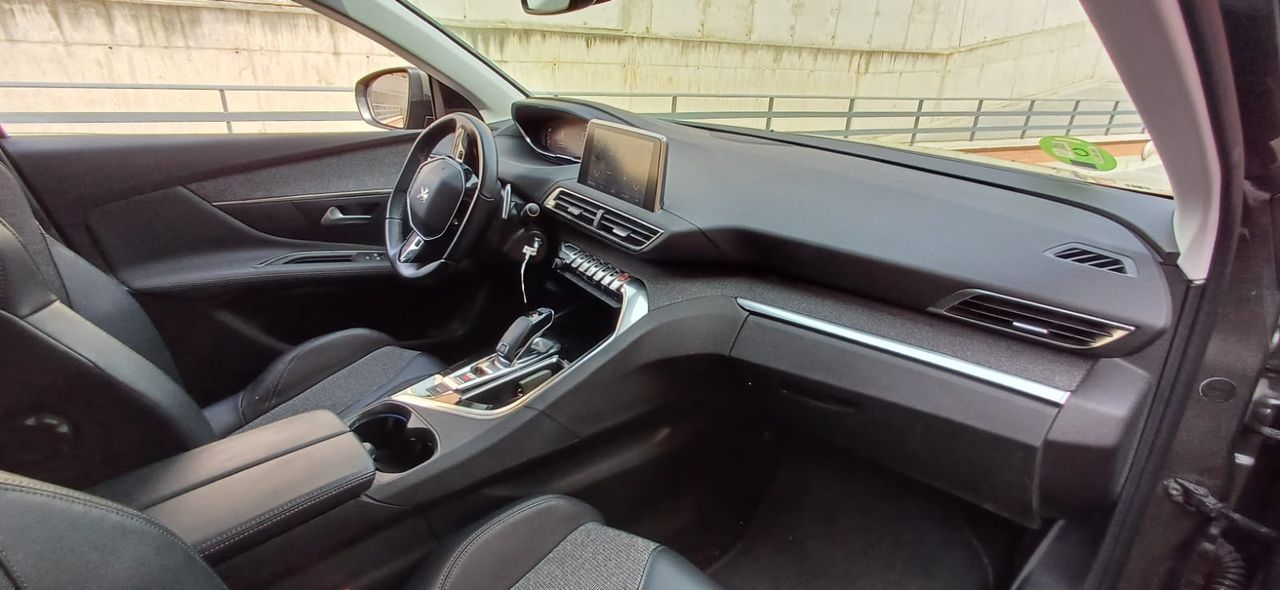 Foto Peugeot 3008 18