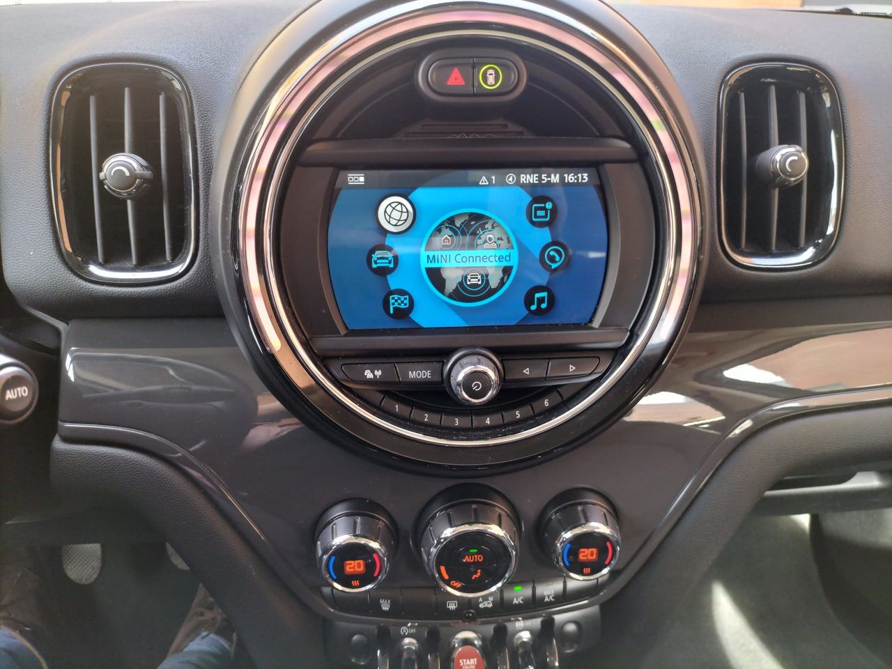 Foto Mini Countryman 12
