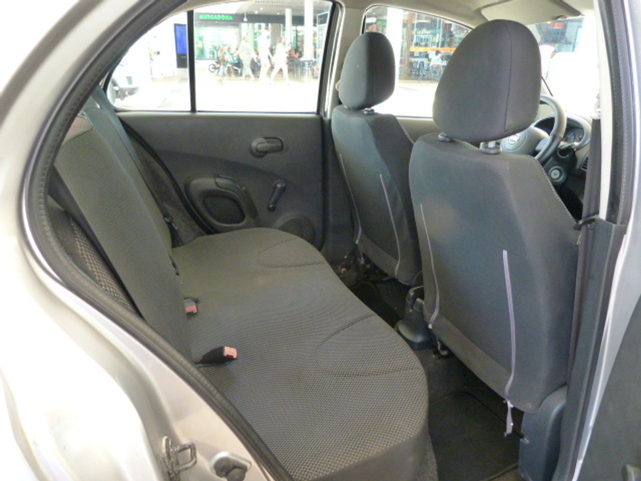 Foto Nissan Micra 18