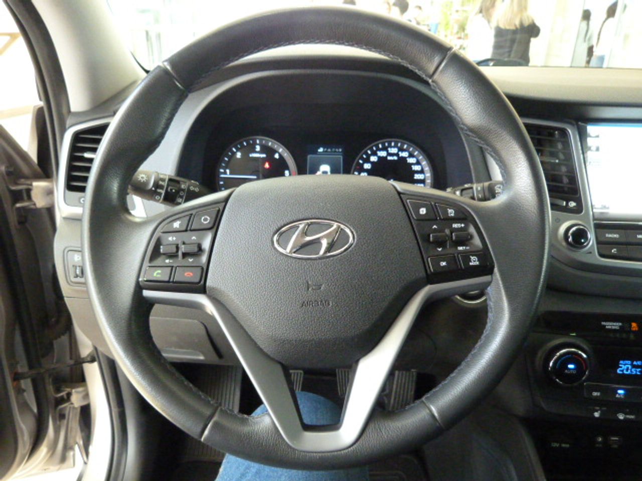 Foto Hyundai Tucson 36