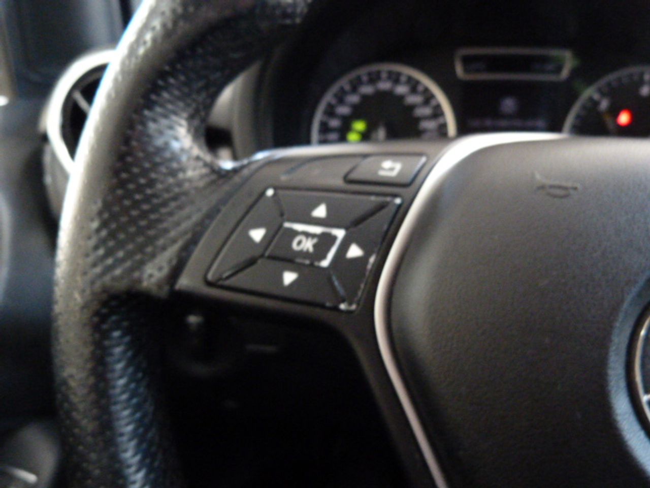 Foto Mercedes-Benz Clase B 30