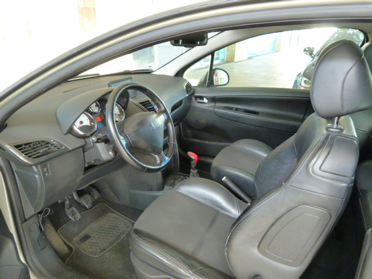 Foto Peugeot 207 16