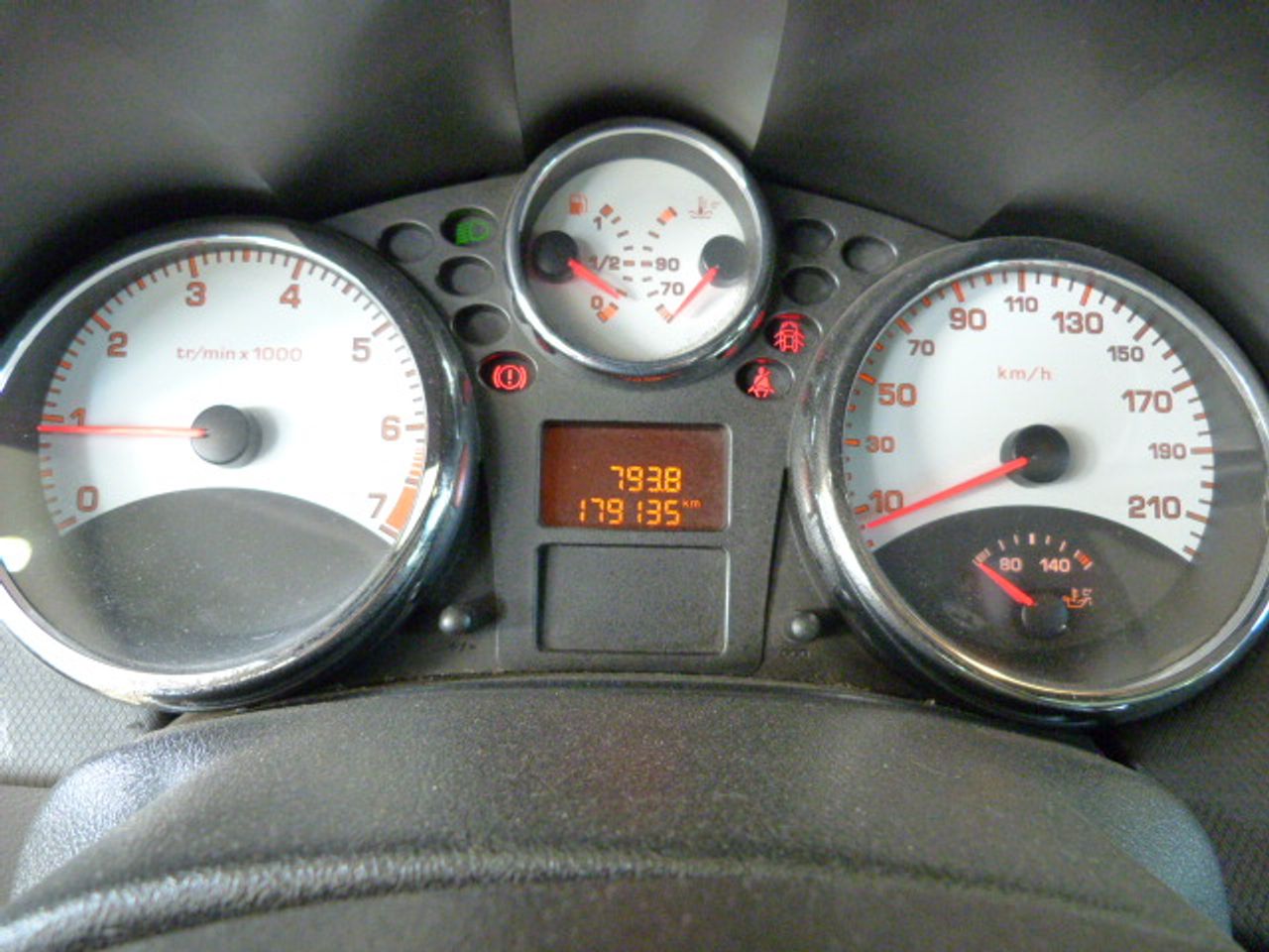 Foto Peugeot 207 22