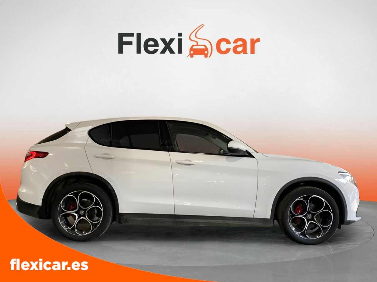 Foto Alfa Romeo Stelvio 5