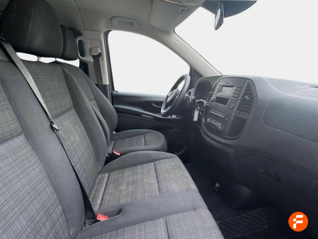 Foto Mercedes-Benz Vito 14