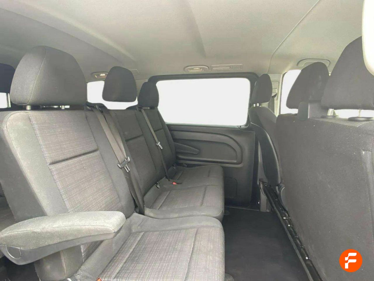 Foto Mercedes-Benz Vito 15