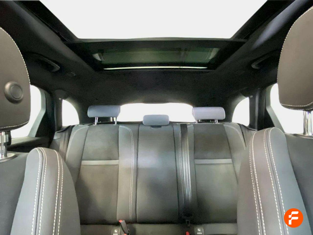 Foto Land-Rover Range Rover Velar 14