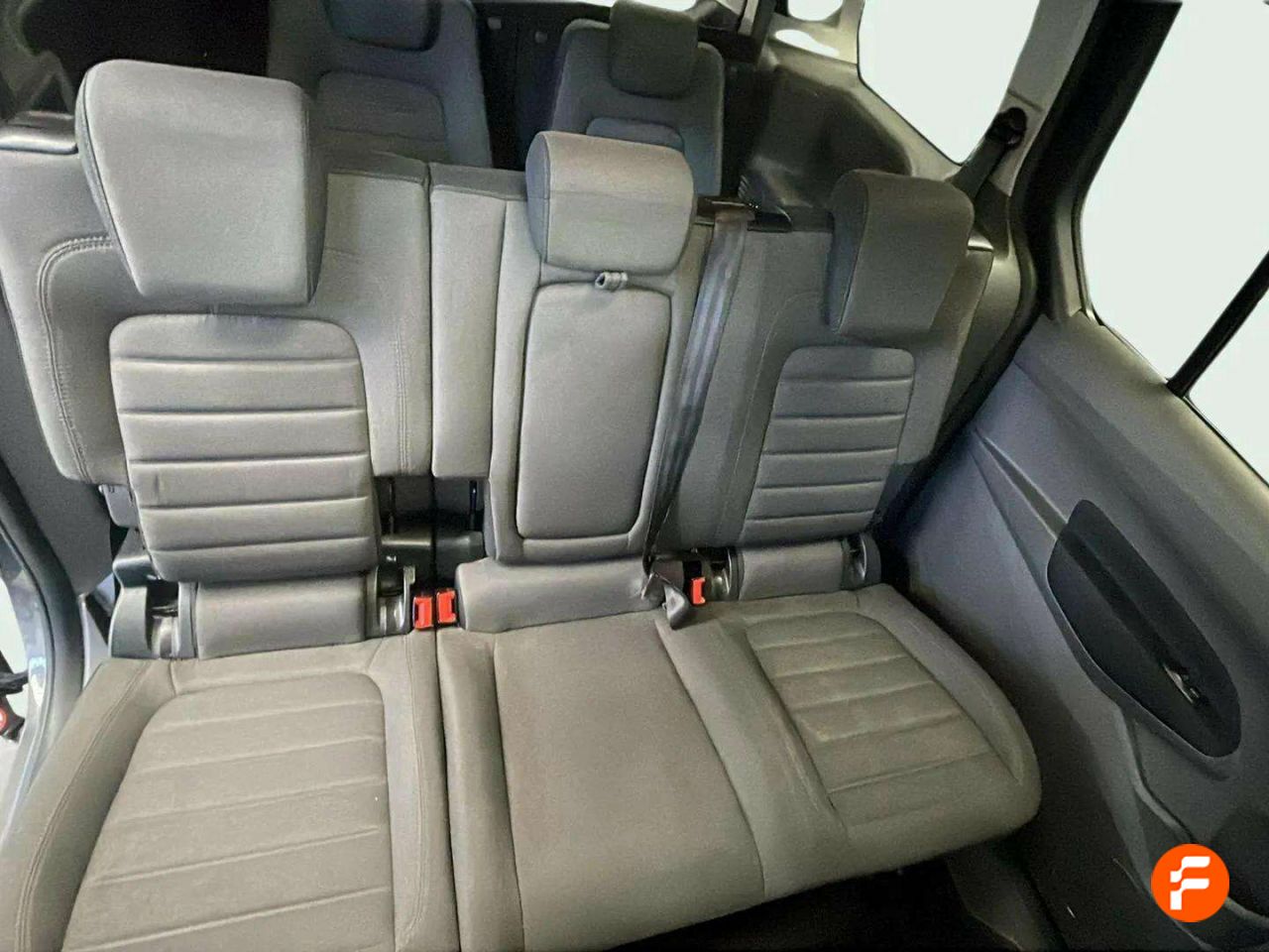 Foto Ford Tourneo Connect 16