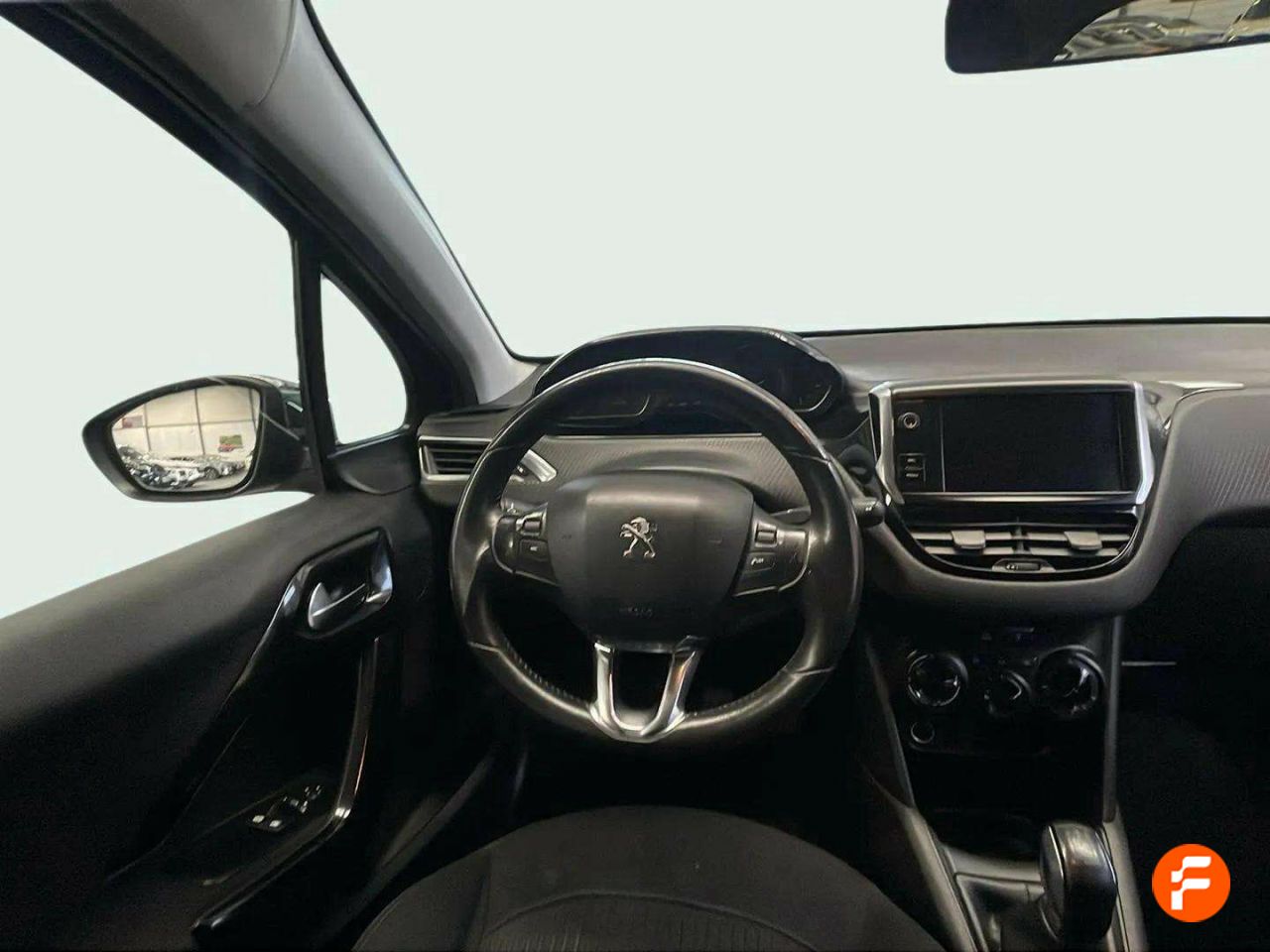 Foto Peugeot 208 8