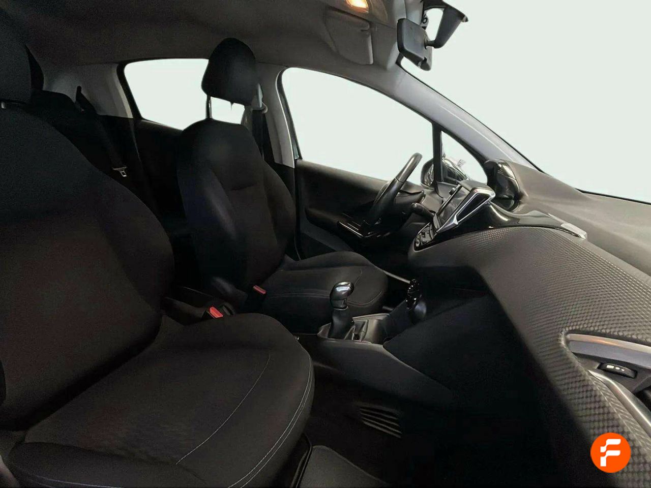 Foto Peugeot 208 10