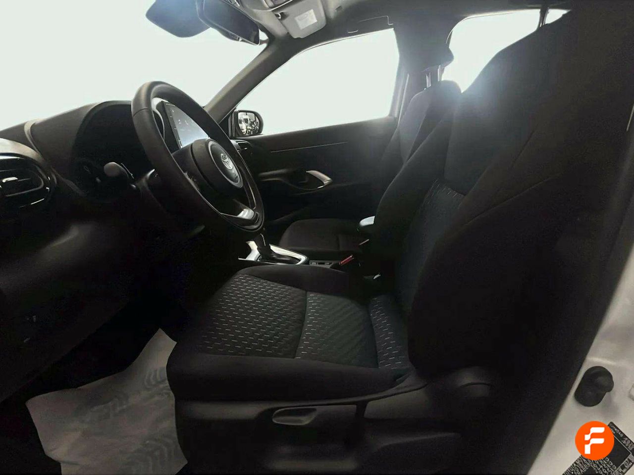 Foto Toyota Yaris 9