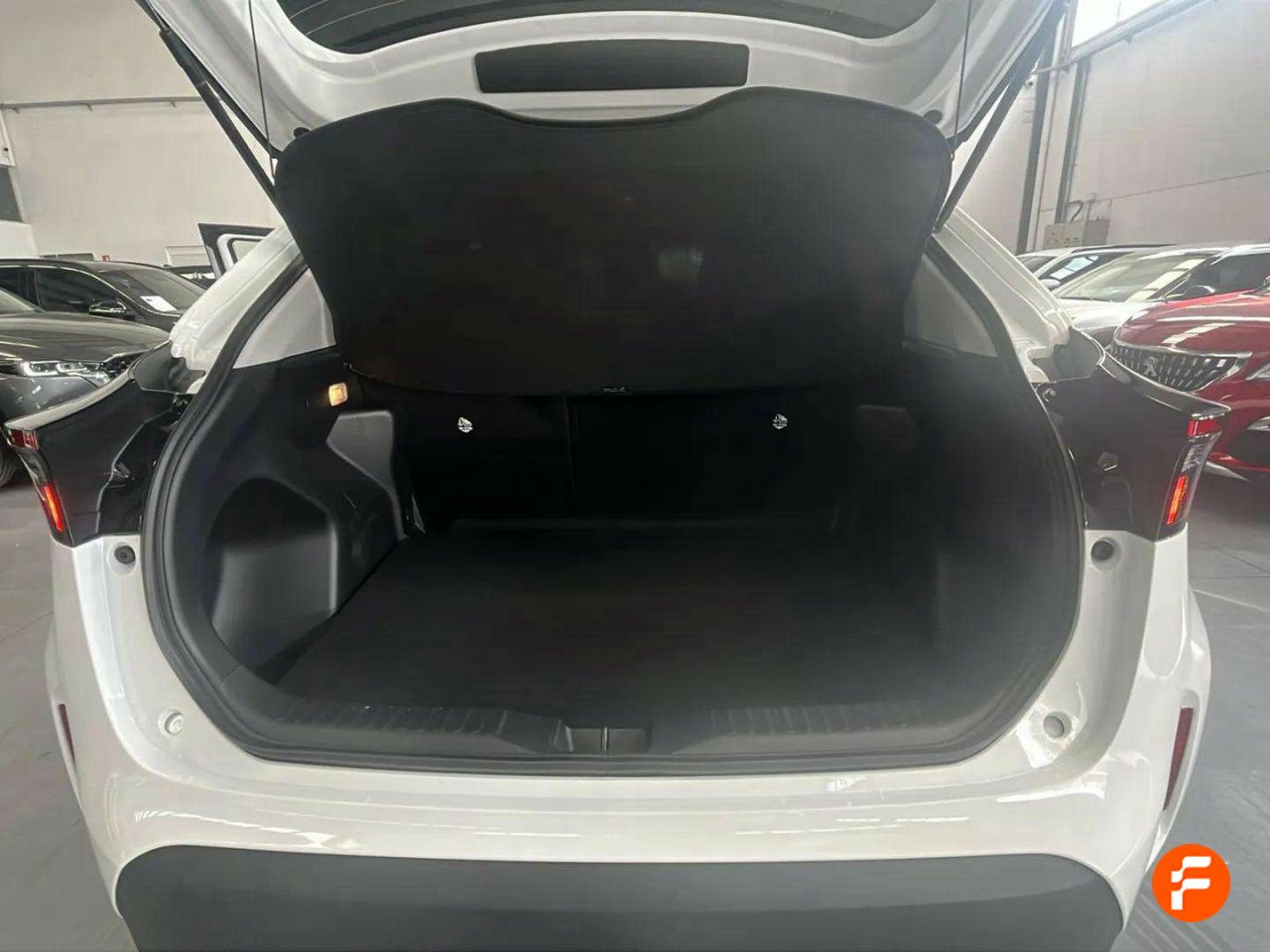 Foto Toyota Yaris 14