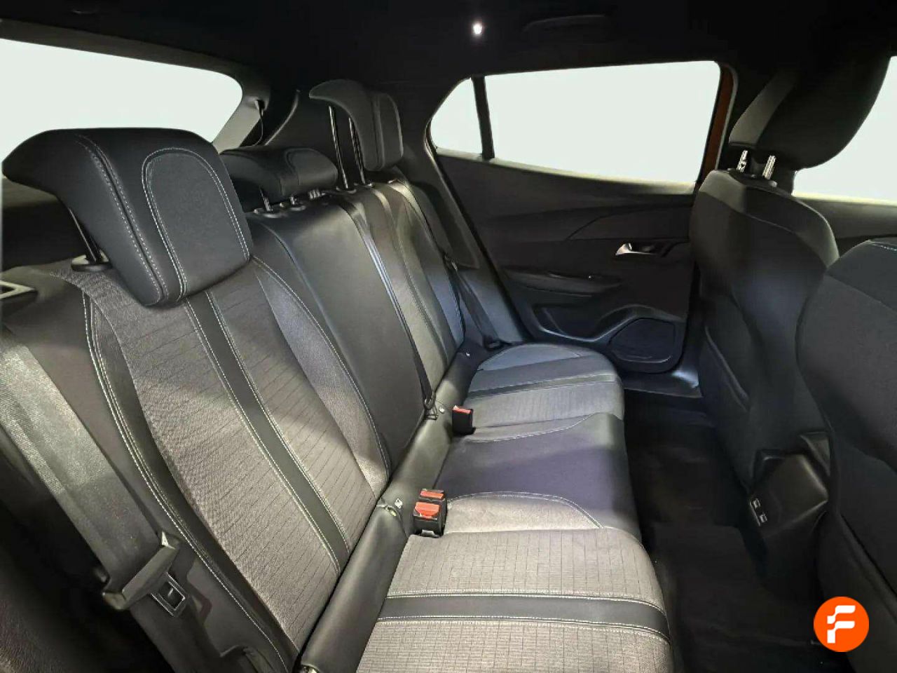 Foto Peugeot 2008 11