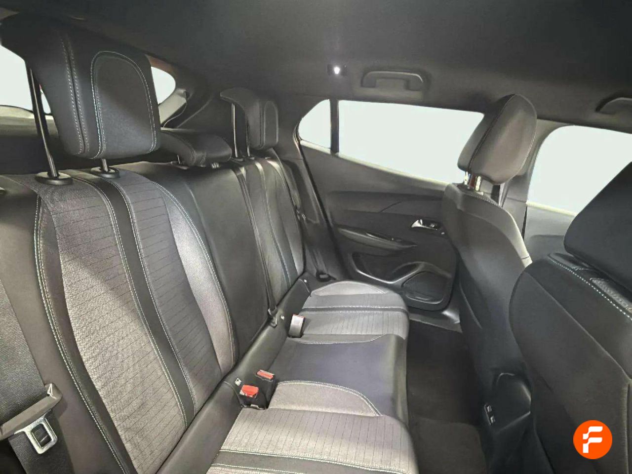 Foto Peugeot 2008 12