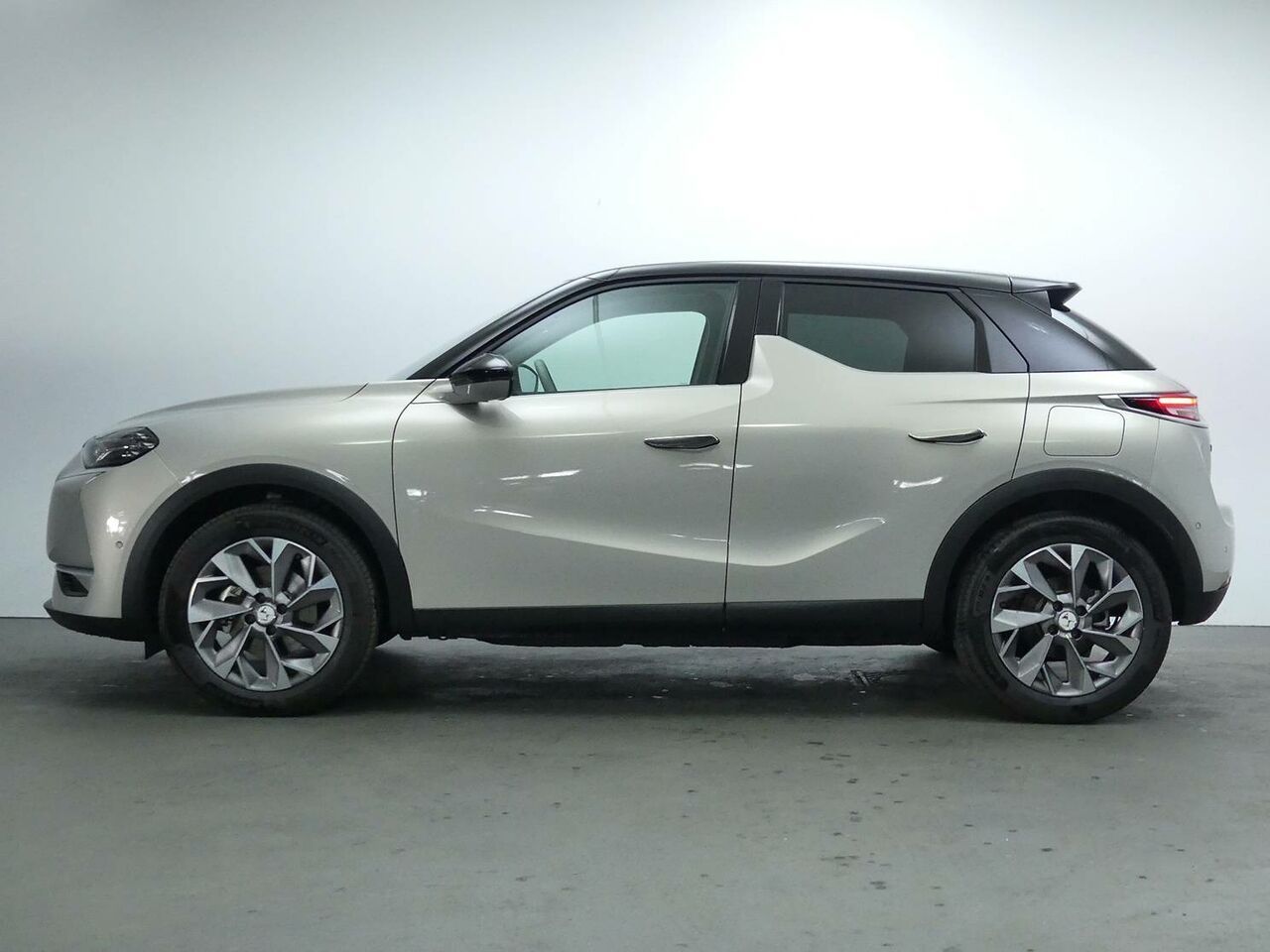 Foto DS Automobiles DS 3 7