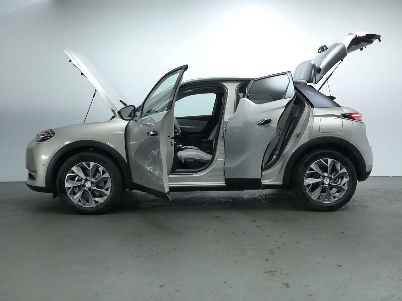 Foto DS Automobiles DS 3 8