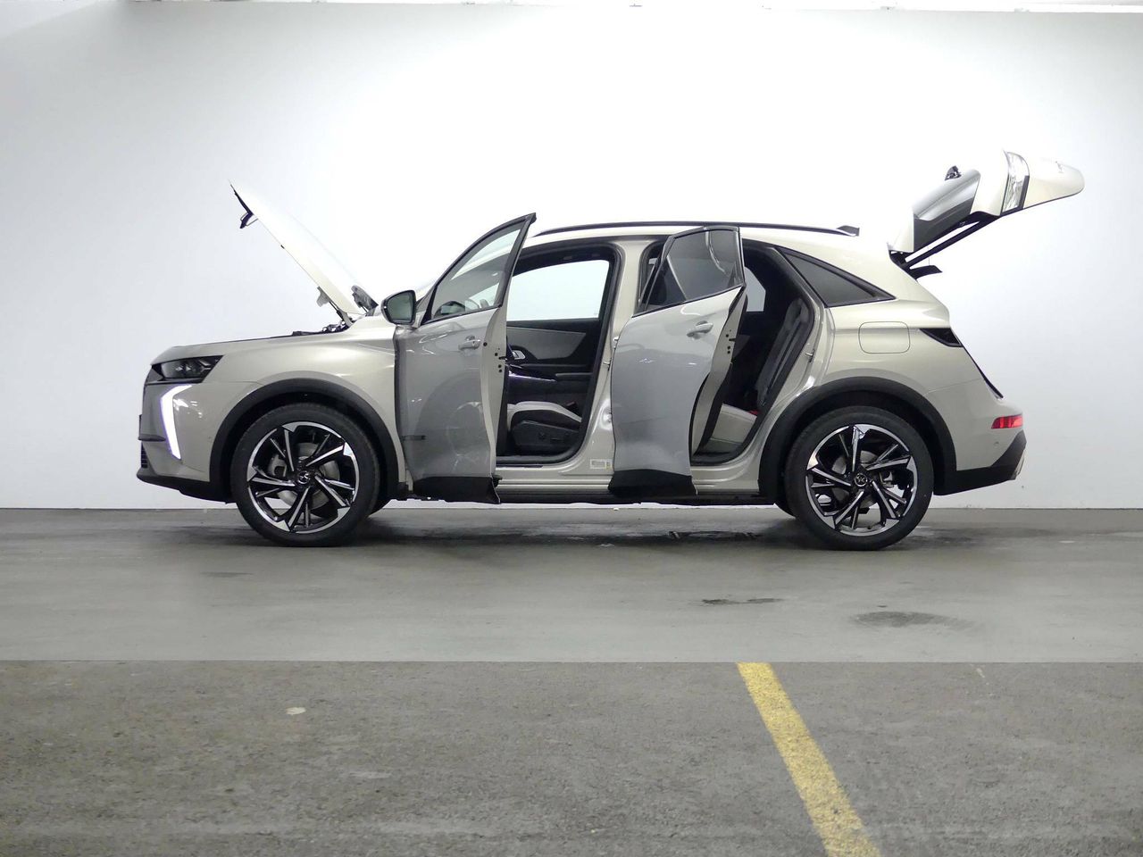 Foto DS Automobiles DS 7 7