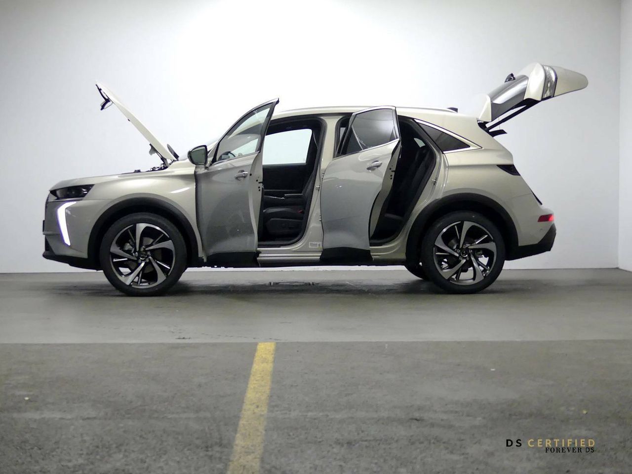 Foto DS Automobiles DS 7 7