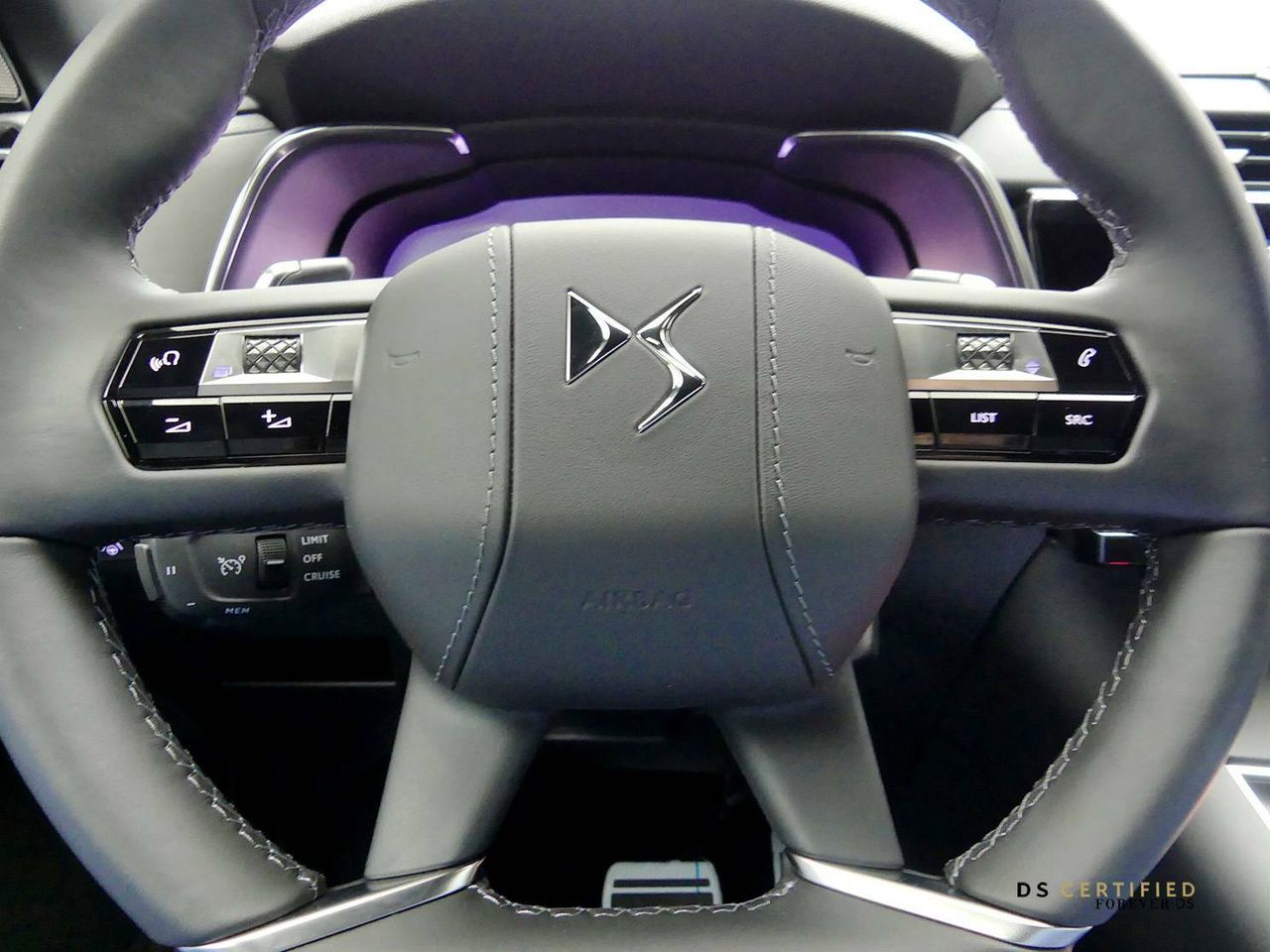 Foto DS Automobiles DS 7 18
