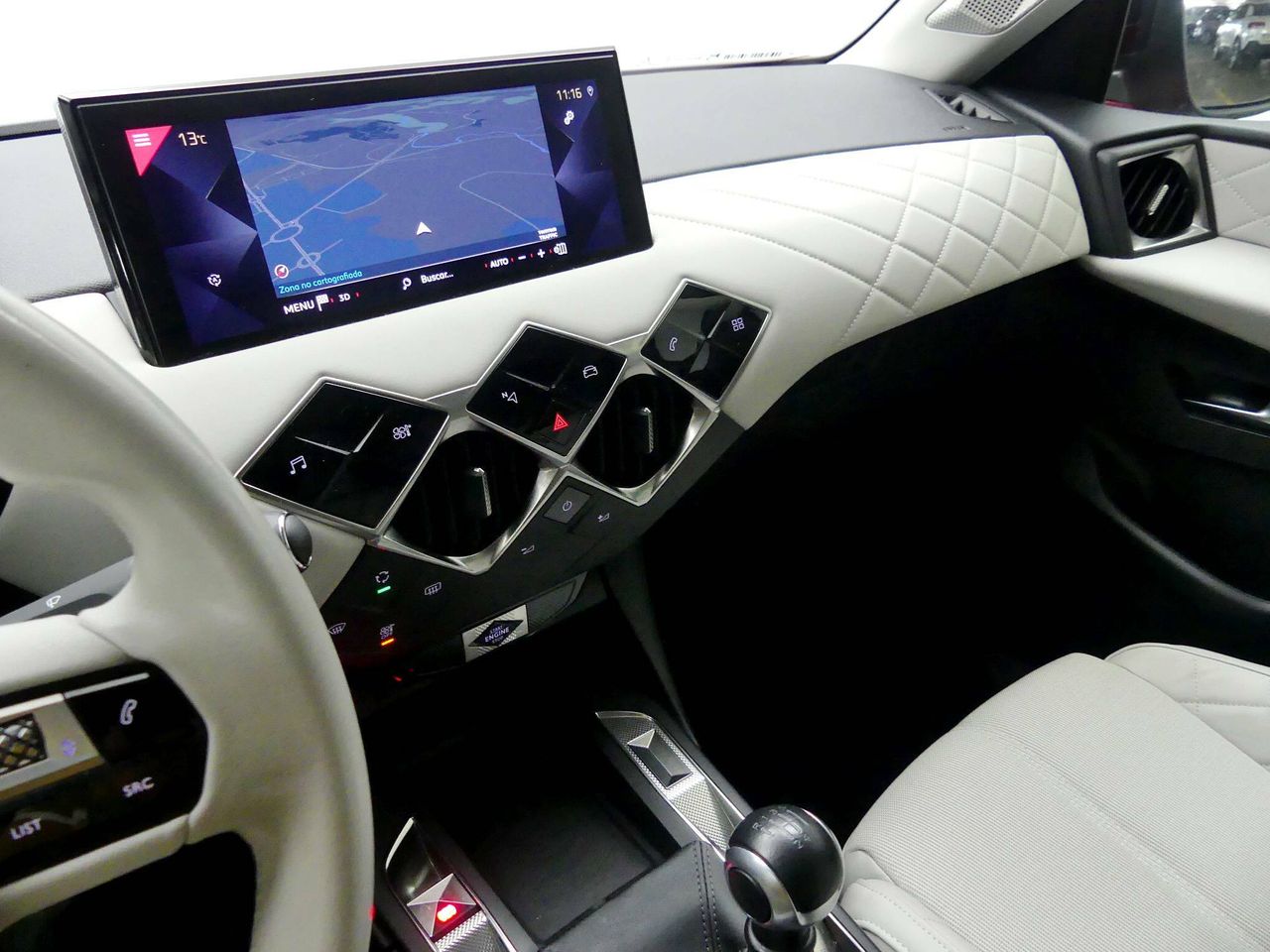 Foto DS Automobiles DS 3 13