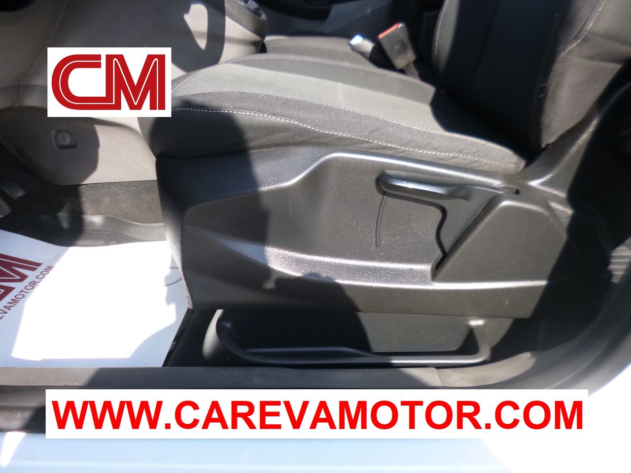 Foto Ford Tourneo Connect 22