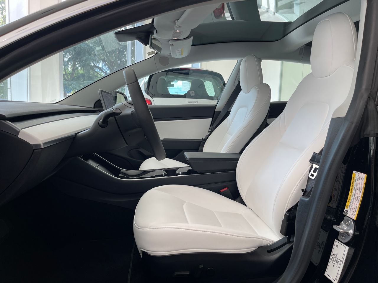 Foto Tesla Model 3 4