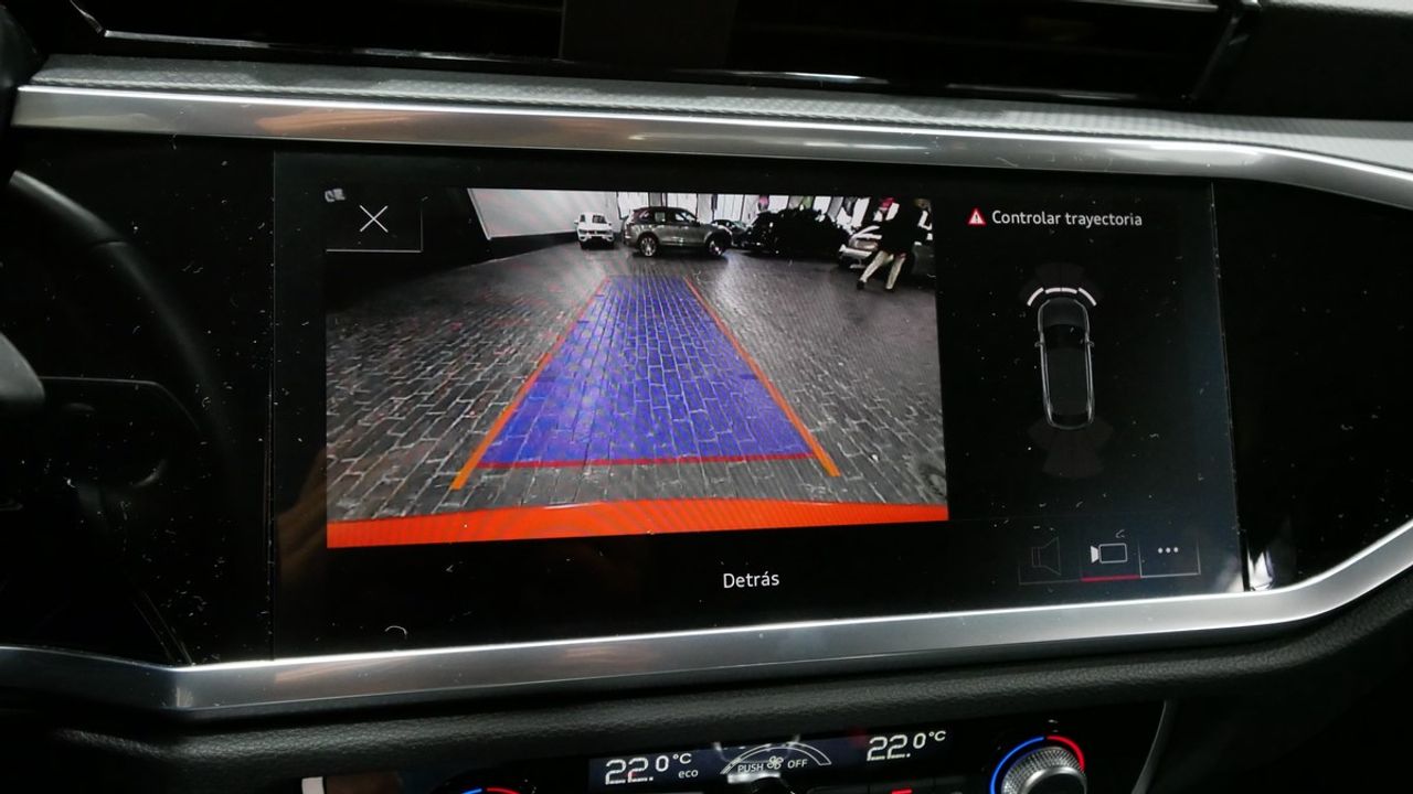 Foto Audi Q3 24