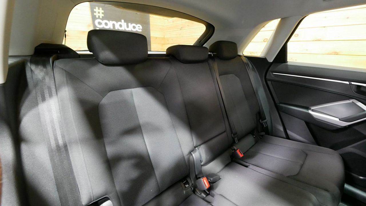 Foto Audi Q3 24