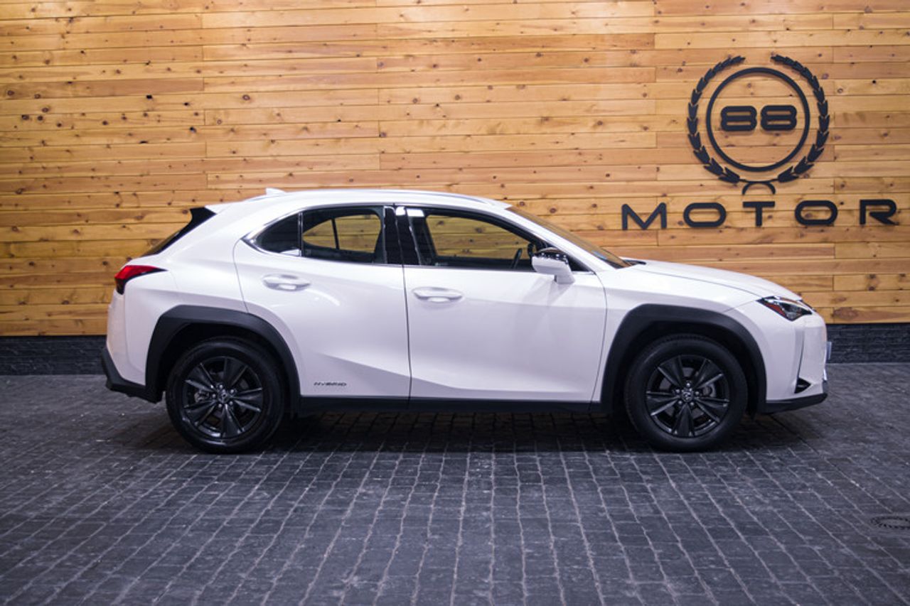 Foto Lexus UX 4