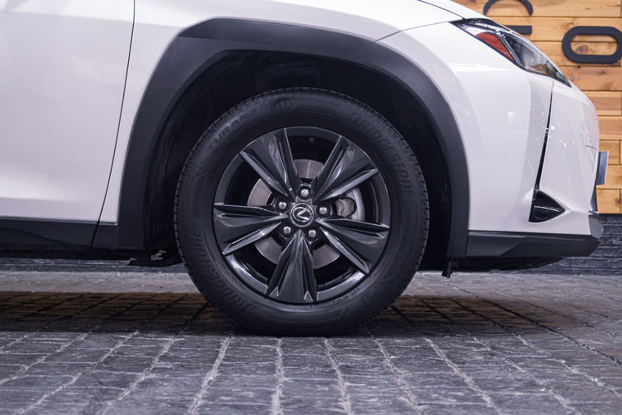 Foto Lexus UX 6