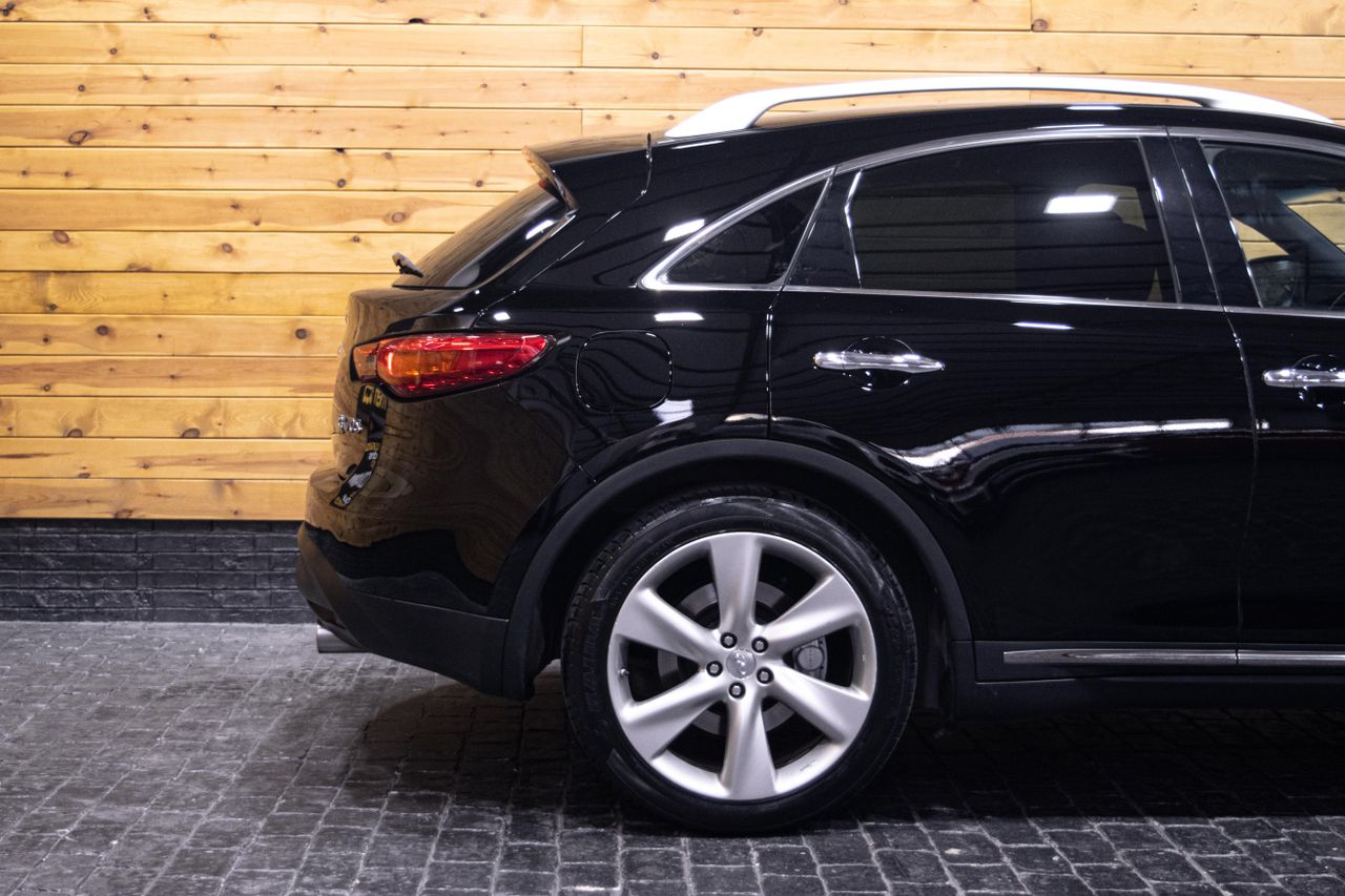 Foto Infiniti QX70 9