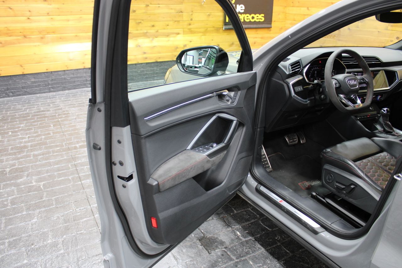 Foto Audi Q3 21