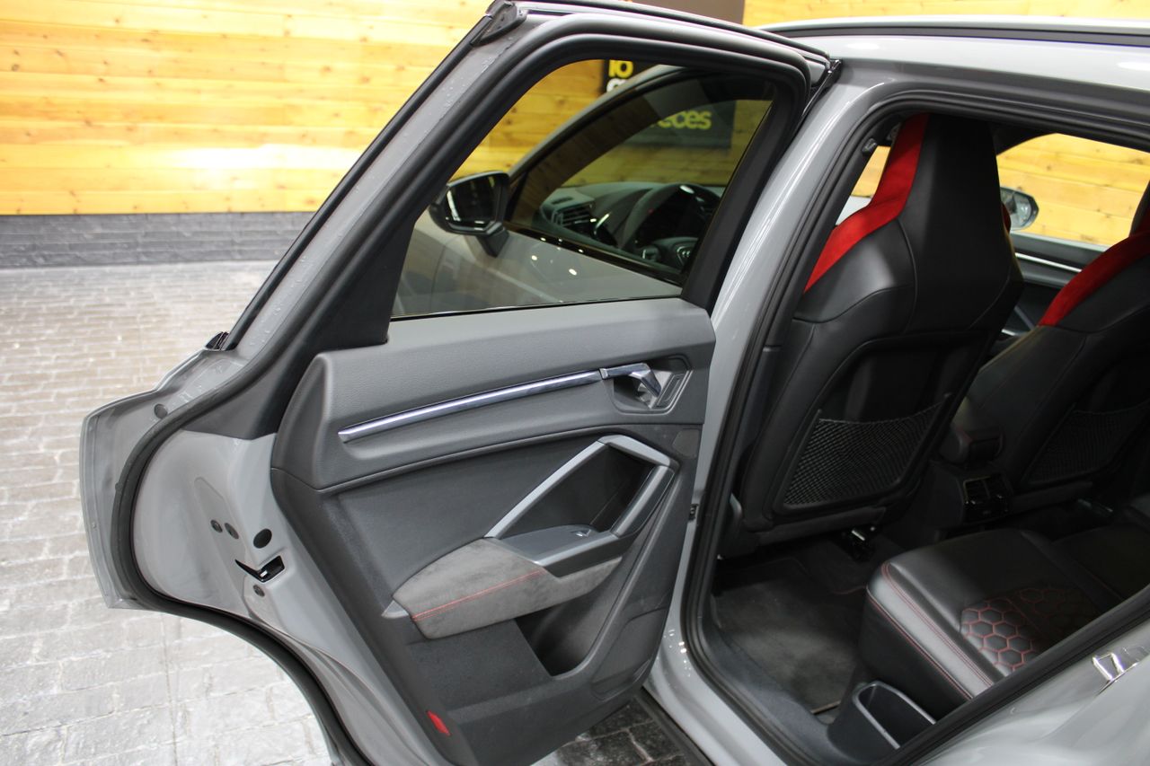 Foto Audi Q3 24