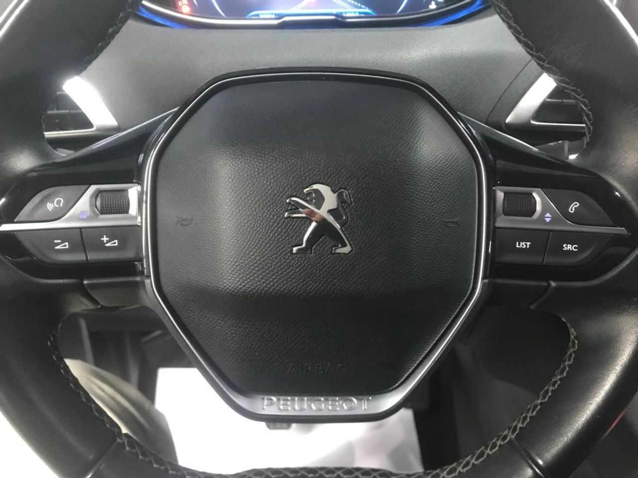 Foto Peugeot 5008 11