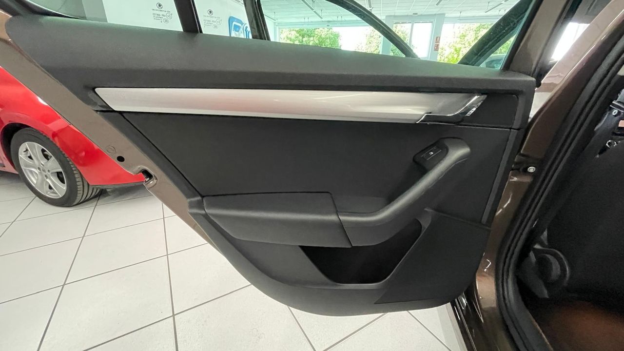 Foto Skoda Octavia 16