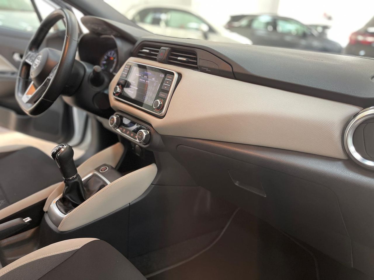 Foto Nissan Micra 13