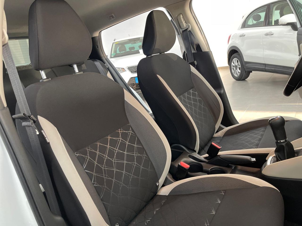Foto Nissan Micra 14