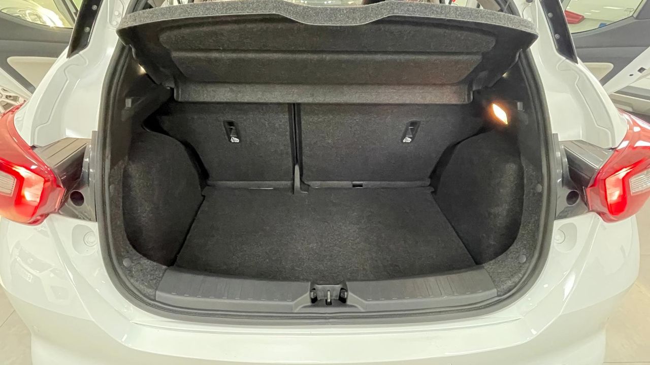 Foto Nissan Micra 17