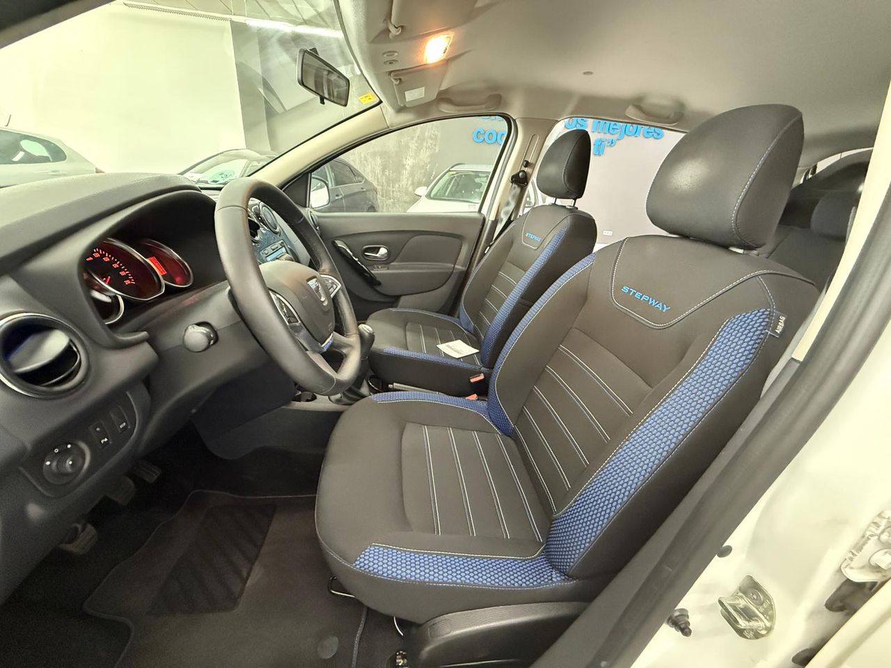 Foto Dacia Sandero 4