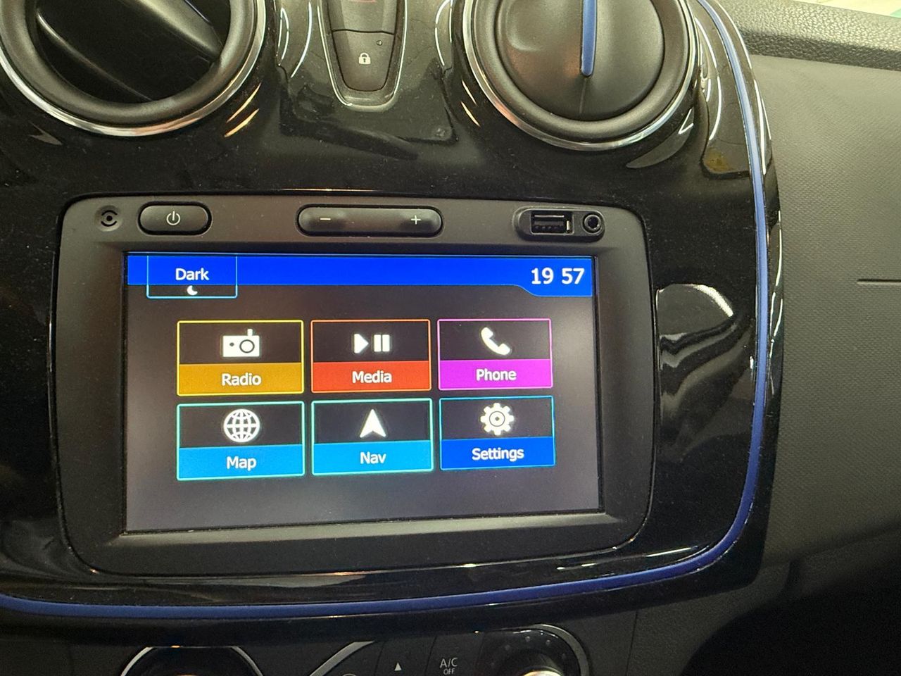 Foto Dacia Sandero 11