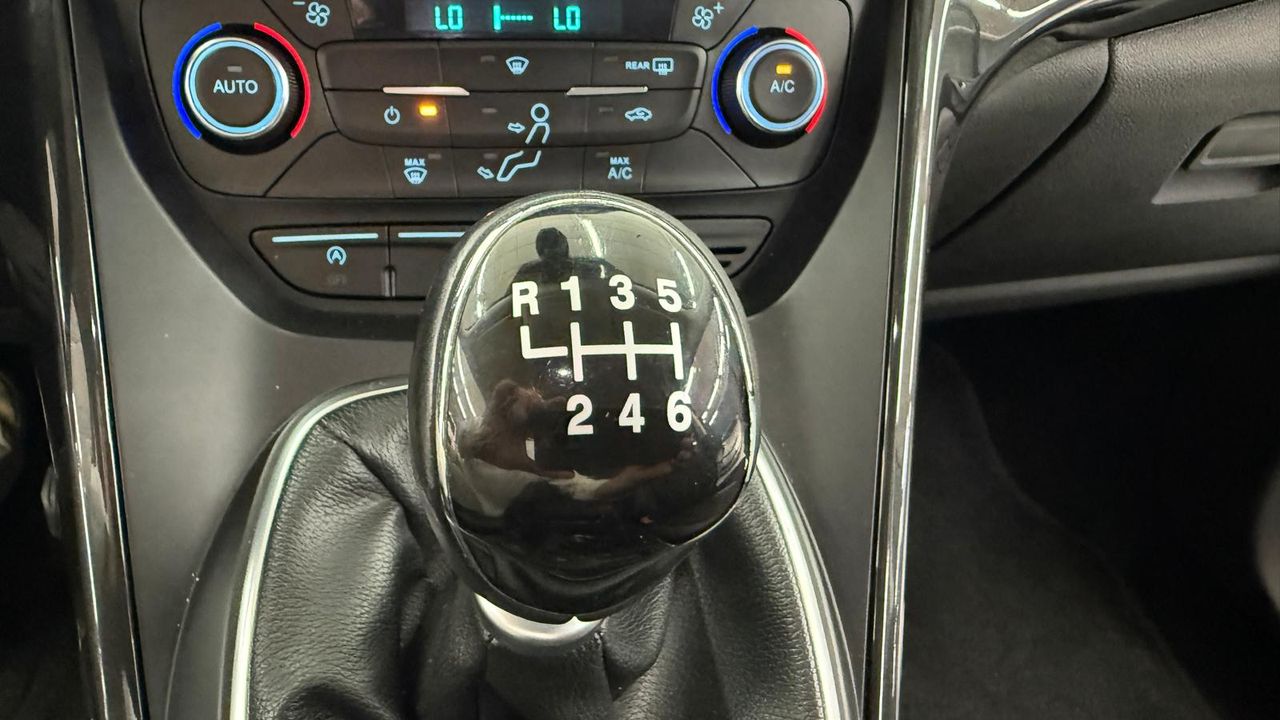 Foto Ford Kuga 12